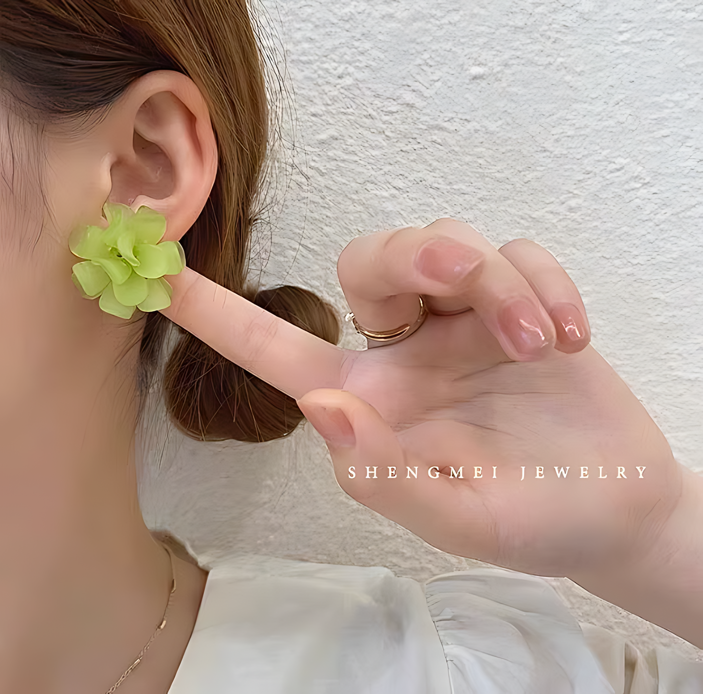 💚 Korean Green Blossom Earrings – Elegant S925 Silver Design