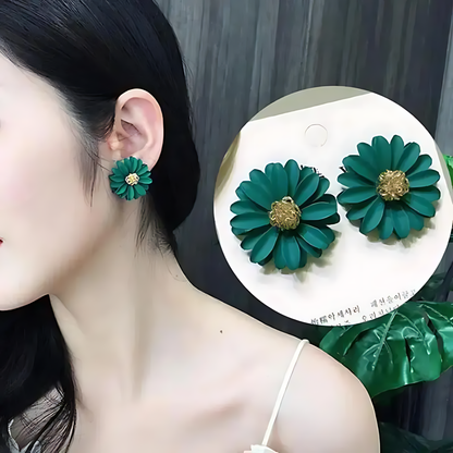 💚 Korean Green Blossom Earrings – Elegant S925 Silver Design